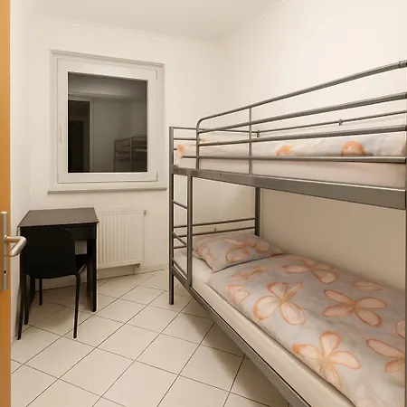 Ein Platz Im Etagenbett Im Durchgang In Schalke Naehe Arena Hostel *