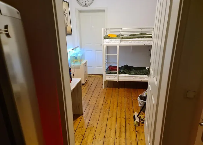 Hostel Ein Platz Im Etagenbett Im Durchgang In Schalke Naehe Arena *