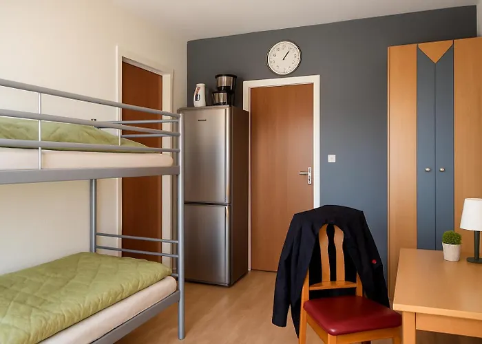 Hostel Ein Platz Im Etagenbett Im Durchgang In Schalke Naehe Arena